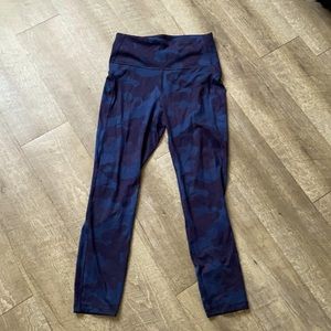 Blue Camo Active Cropped Leggings
